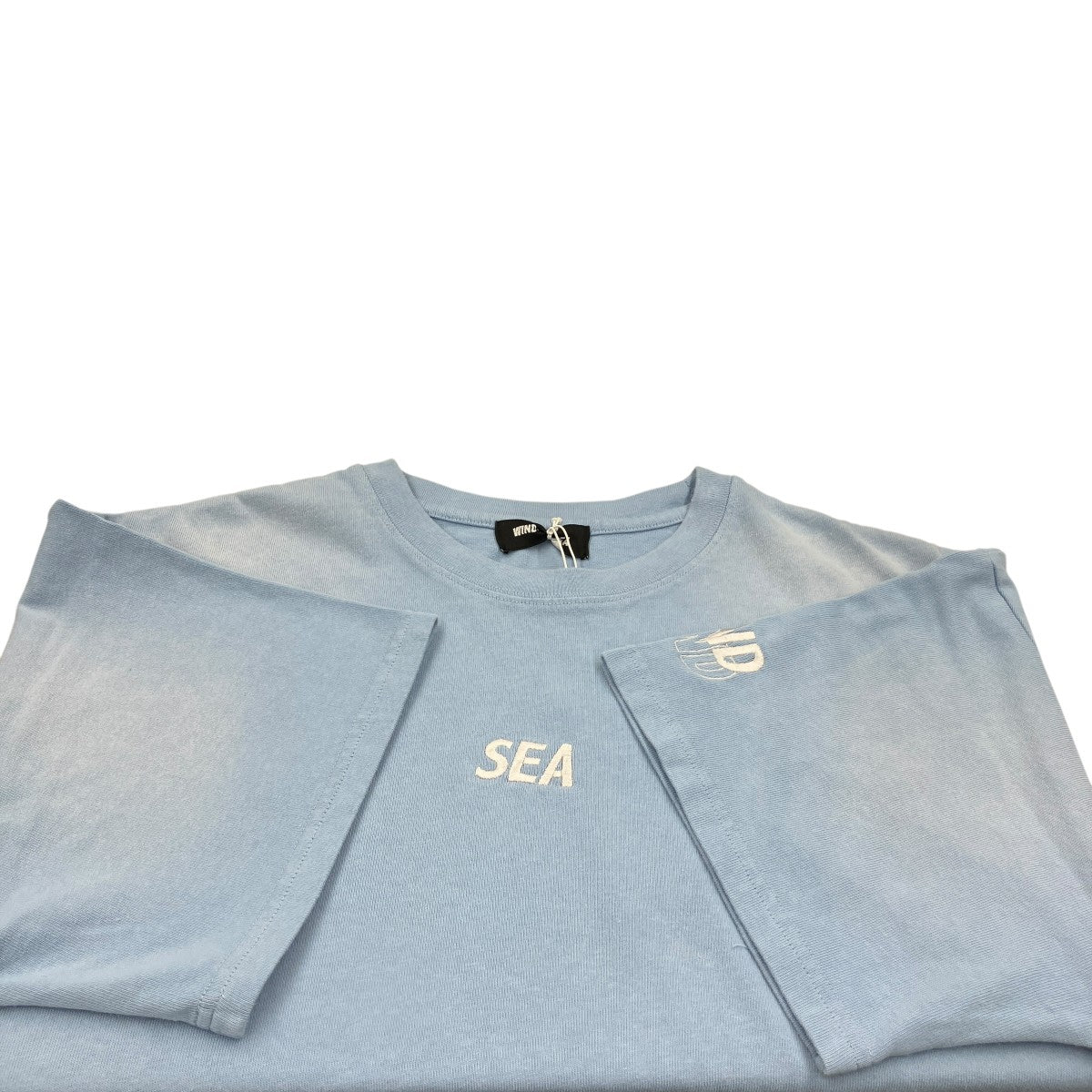 フロント刺繍Tシャツ