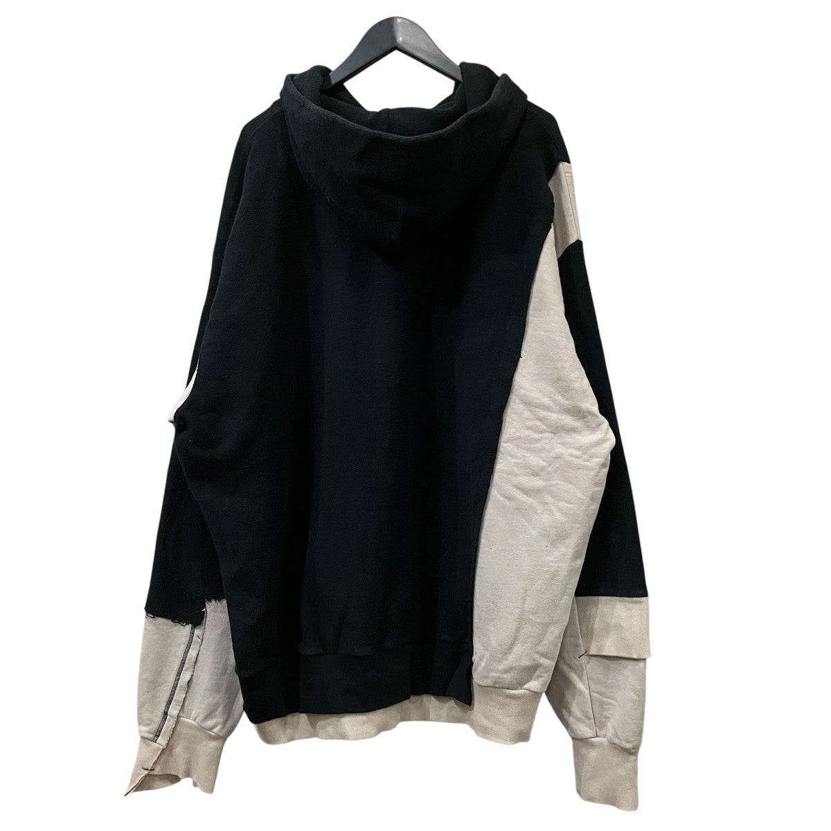 「SAMPLE」