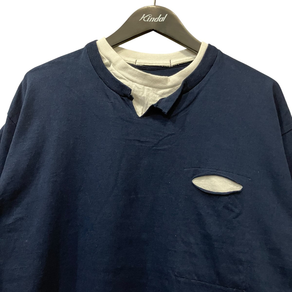 WネックTシャツ