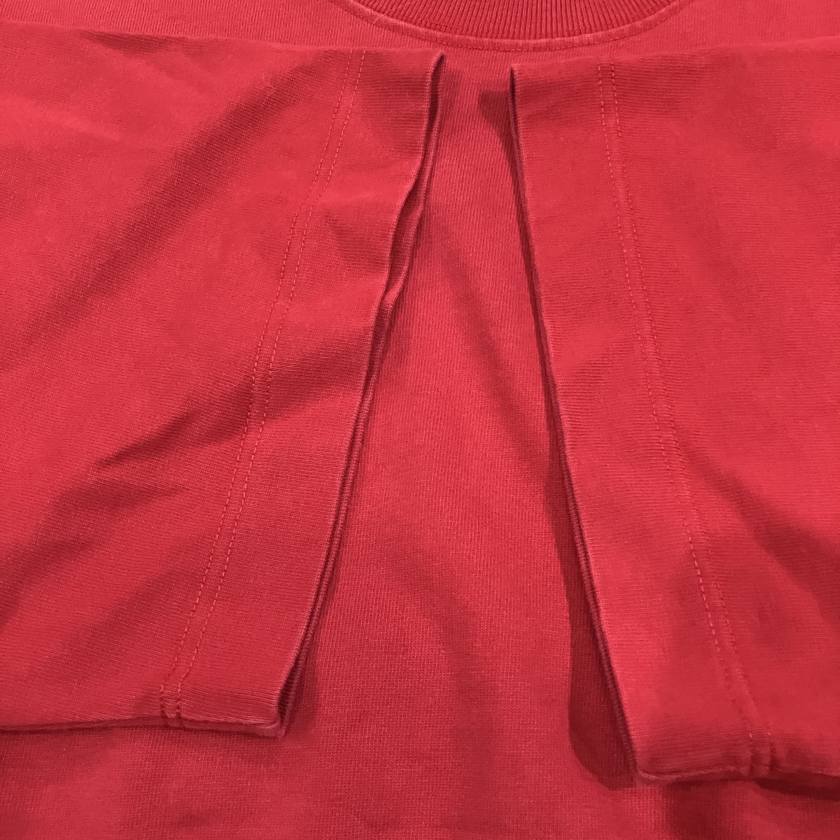ハートロゴTシャツ