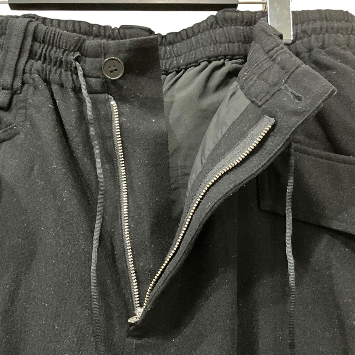 CLASSIC WOOL FLANNEL CARGO PANTSGK4592