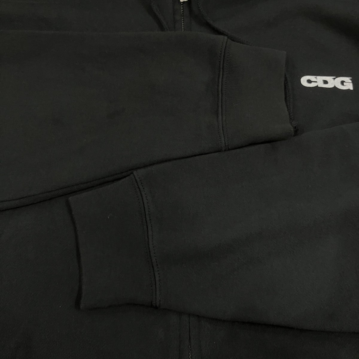 「CDGロゴジップパーカー」SZ-T069