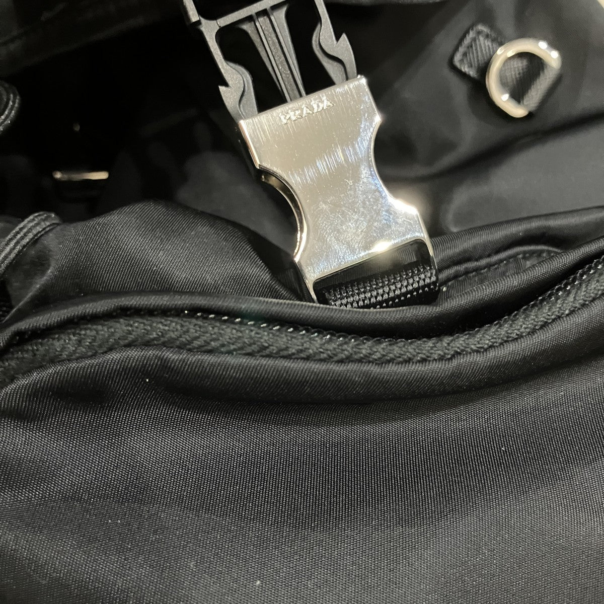 PRADA リナイロン トライアングルロゴバックパック 古着・中古-5枚目のアイテム画像