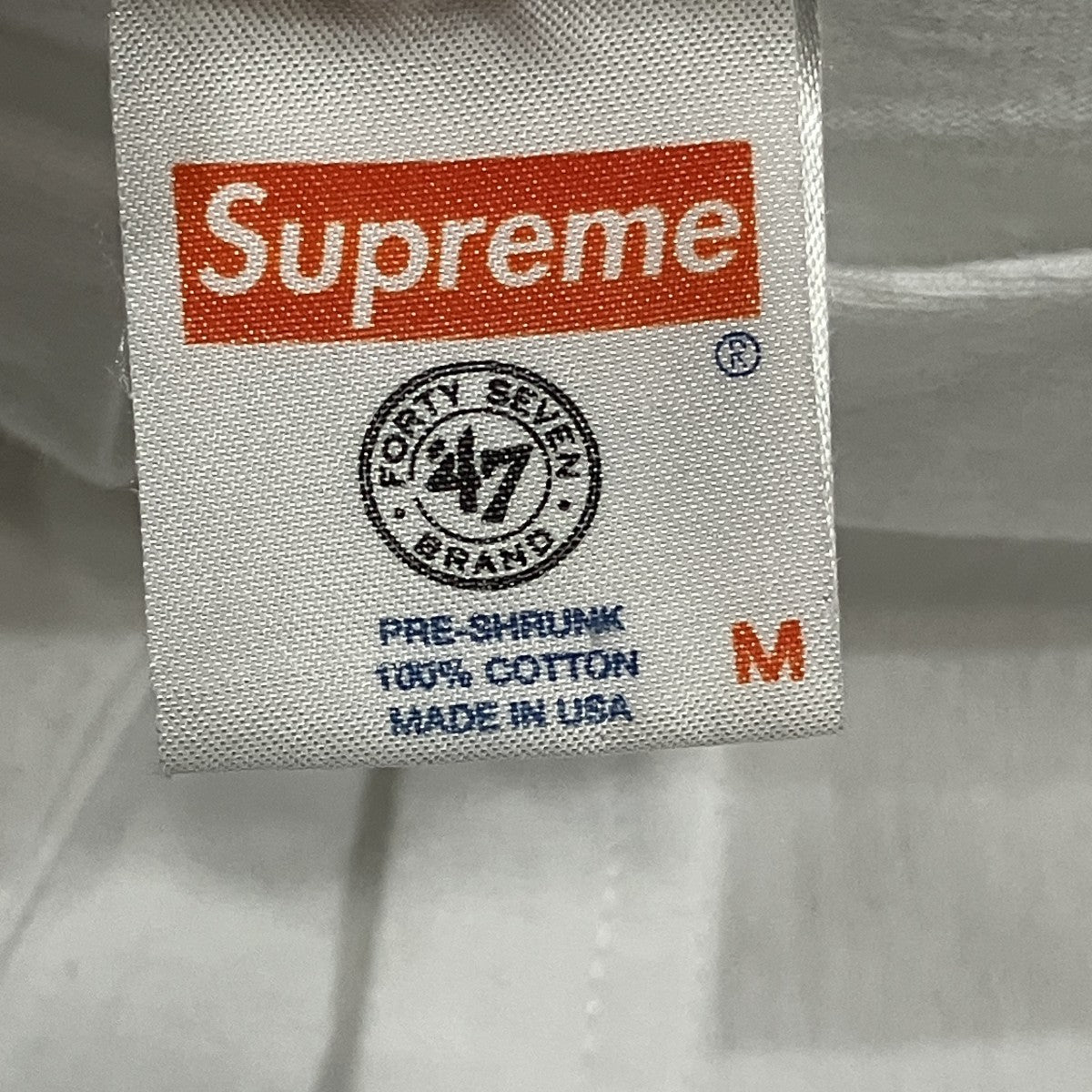 ボックスロゴTシャツ