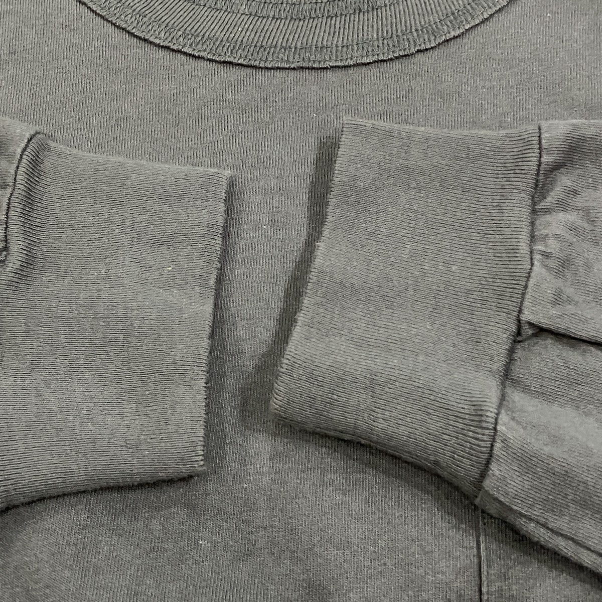 レイヤード長袖Tシャツ