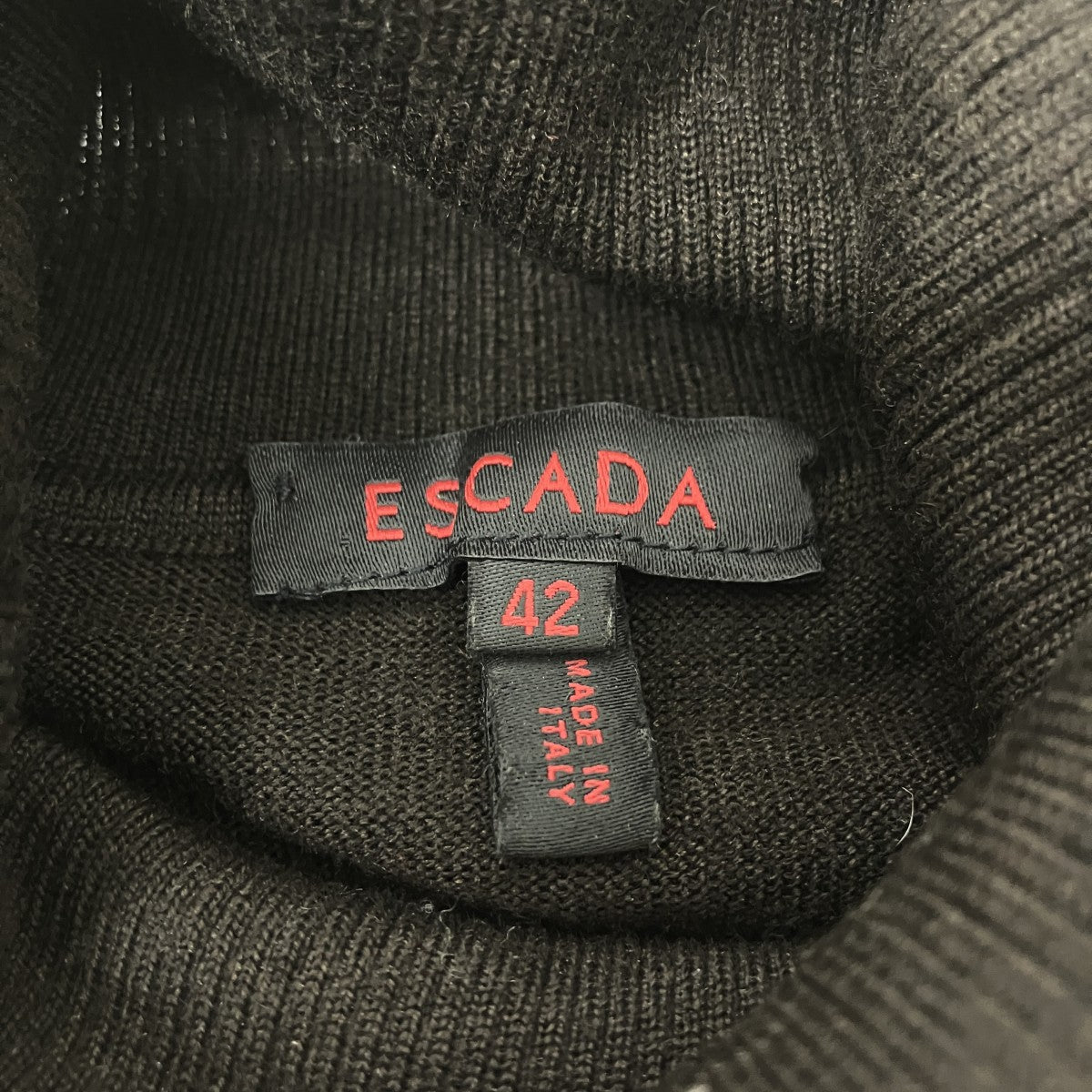 ESCADA ショート丈タートルネックニット 古着・中古-4枚目のアイテム画像