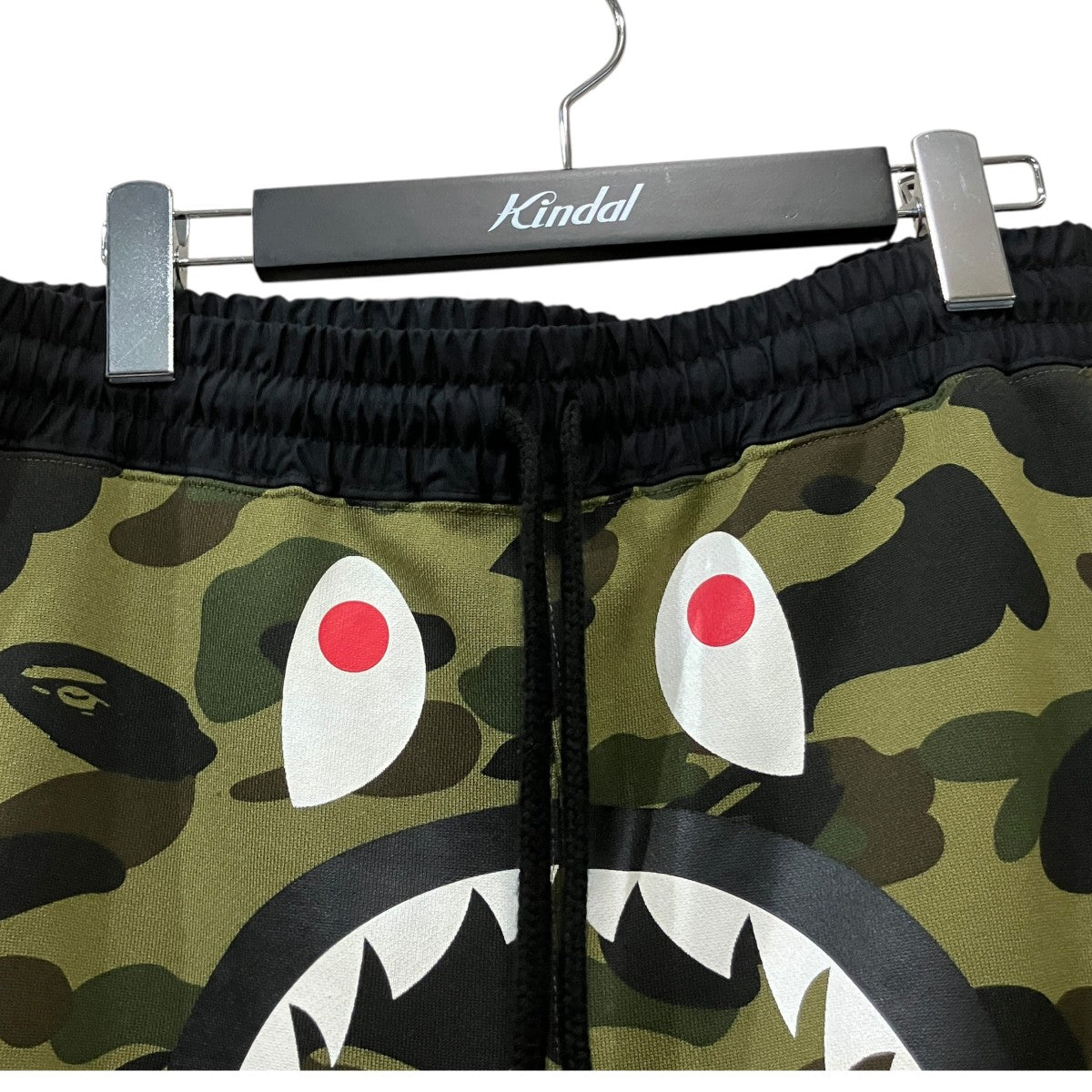 迷彩柄シャークパンツ