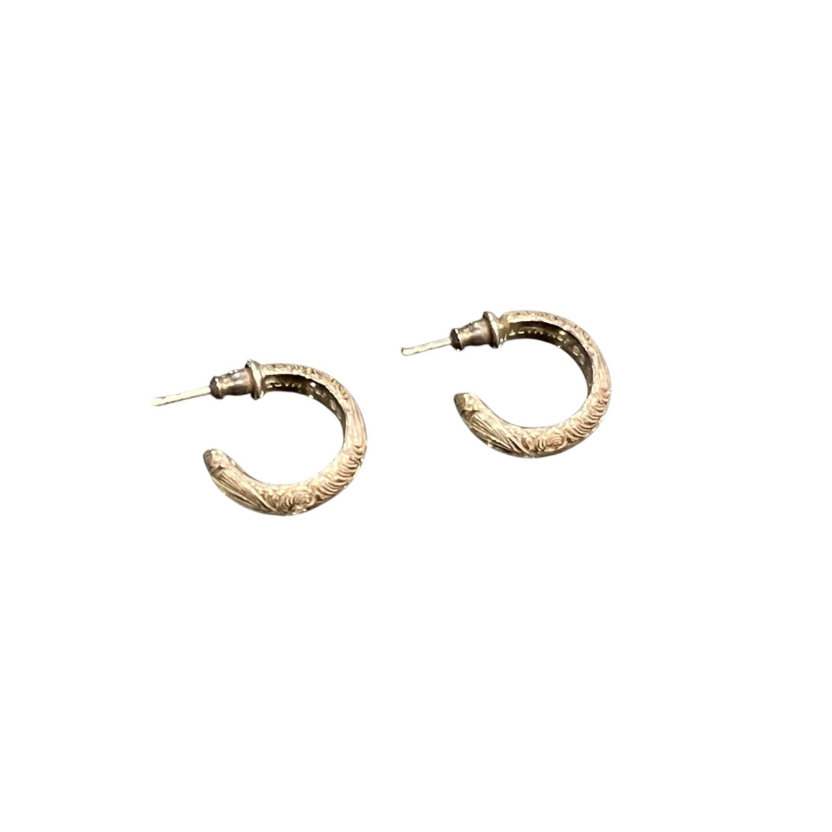 ピアス