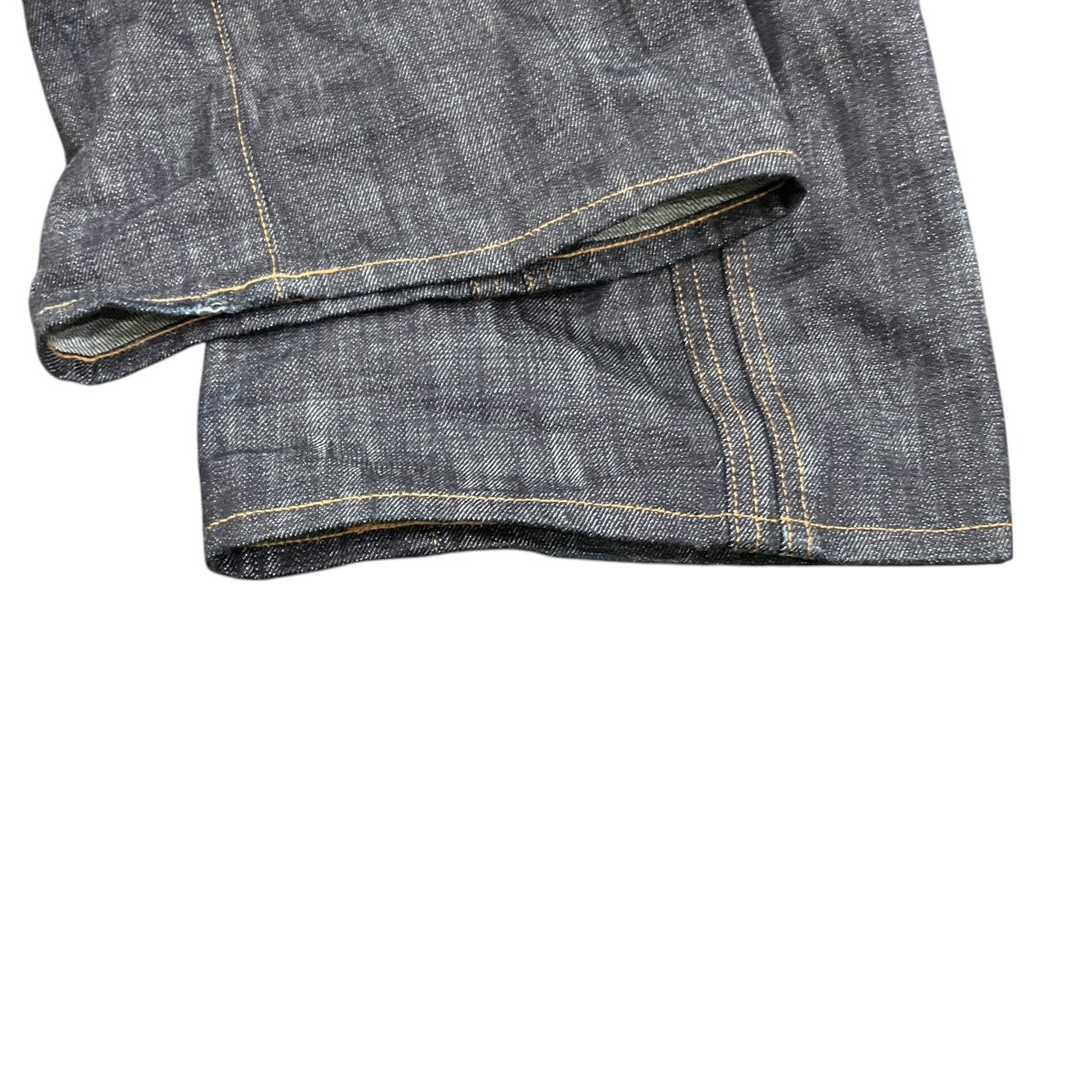 3D TWISTED JEANS デニムパンツ