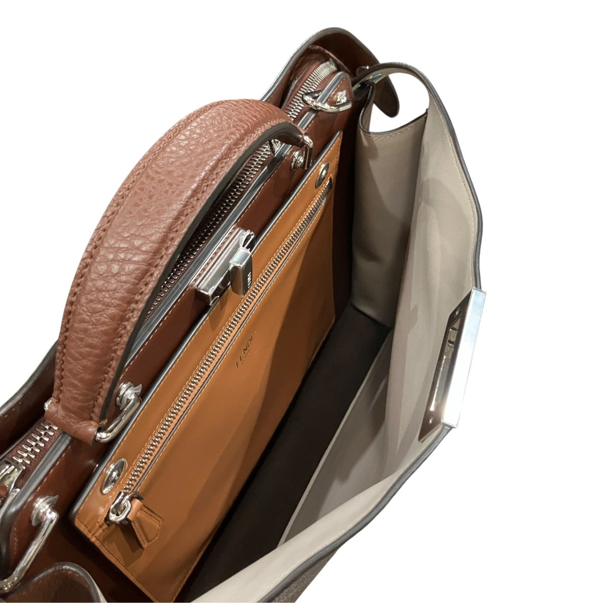 FENDI ピーカブー アイシーユー ミディアム2WAYハンドバッグ 古着・中古-6枚目のアイテム画像