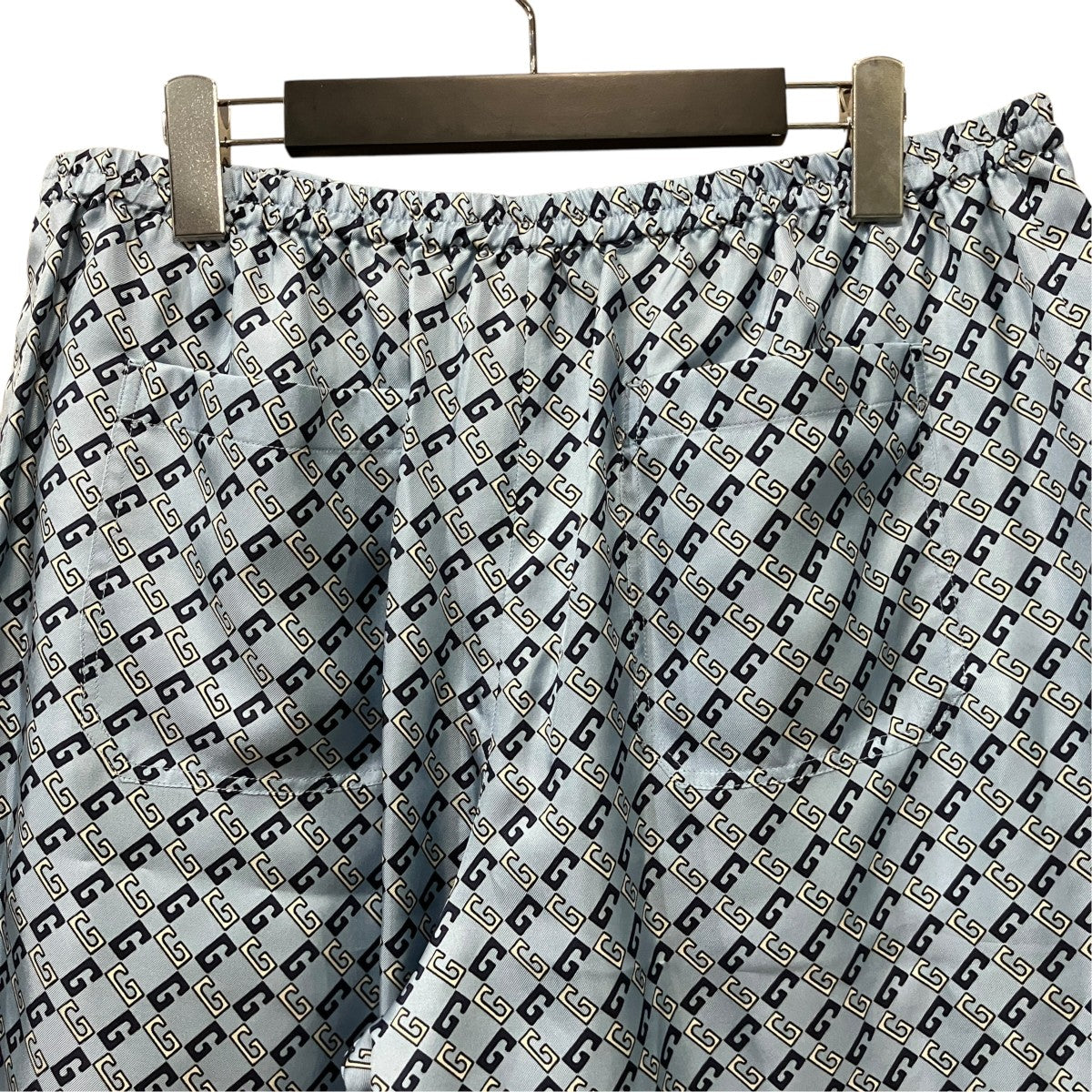GG総柄シルクショートパンツ672698