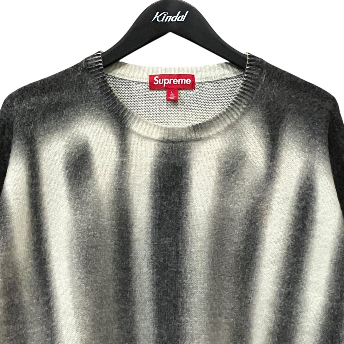 Blurred Logo Sweater クルーネックニット