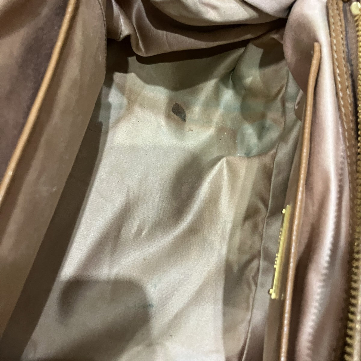 MIU MIU ショルダーバッグ 古着・中古-5枚目のアイテム画像