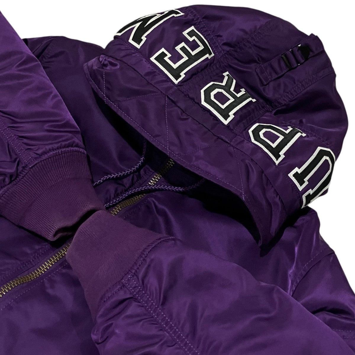 Supreme(シュプリーム) 【Hooded MA-1】フーデッドMA-1ジャケット