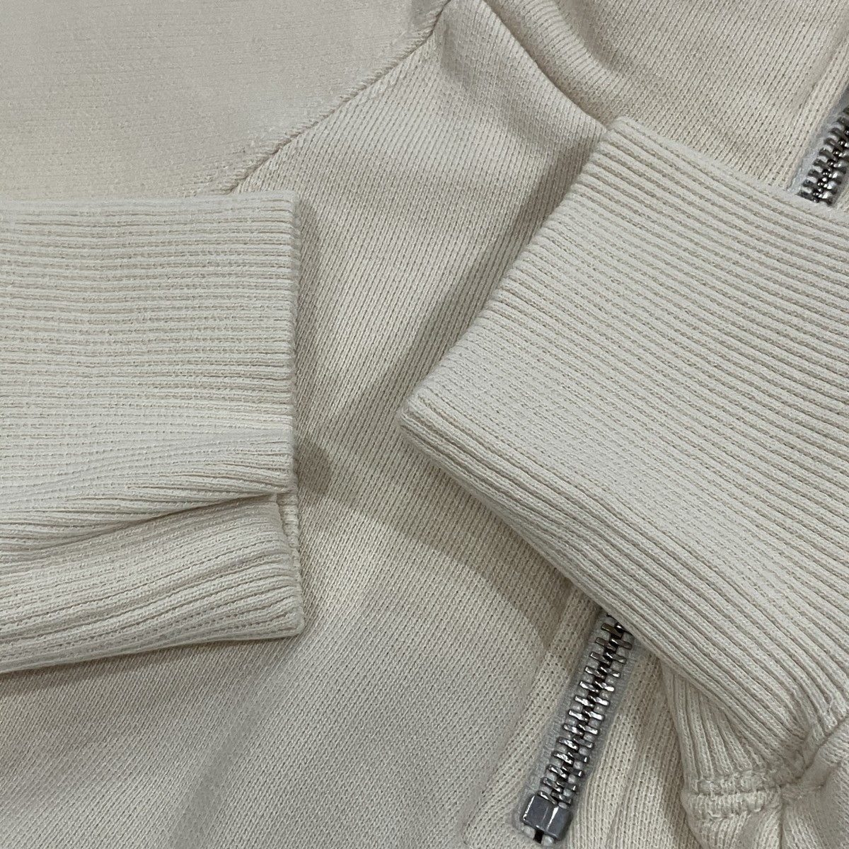 AMI PARIS ハーフジップスウェット 古着・中古-4枚目のアイテム画像