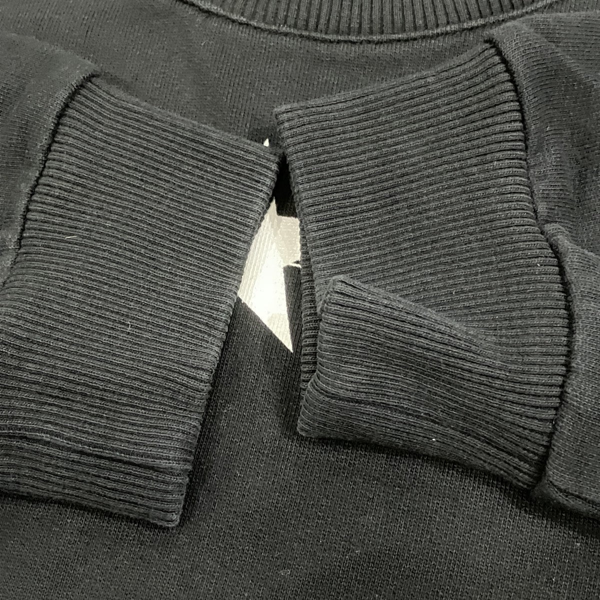GIVENCHY クルーネックスウェット 古着・中古-4枚目のアイテム画像