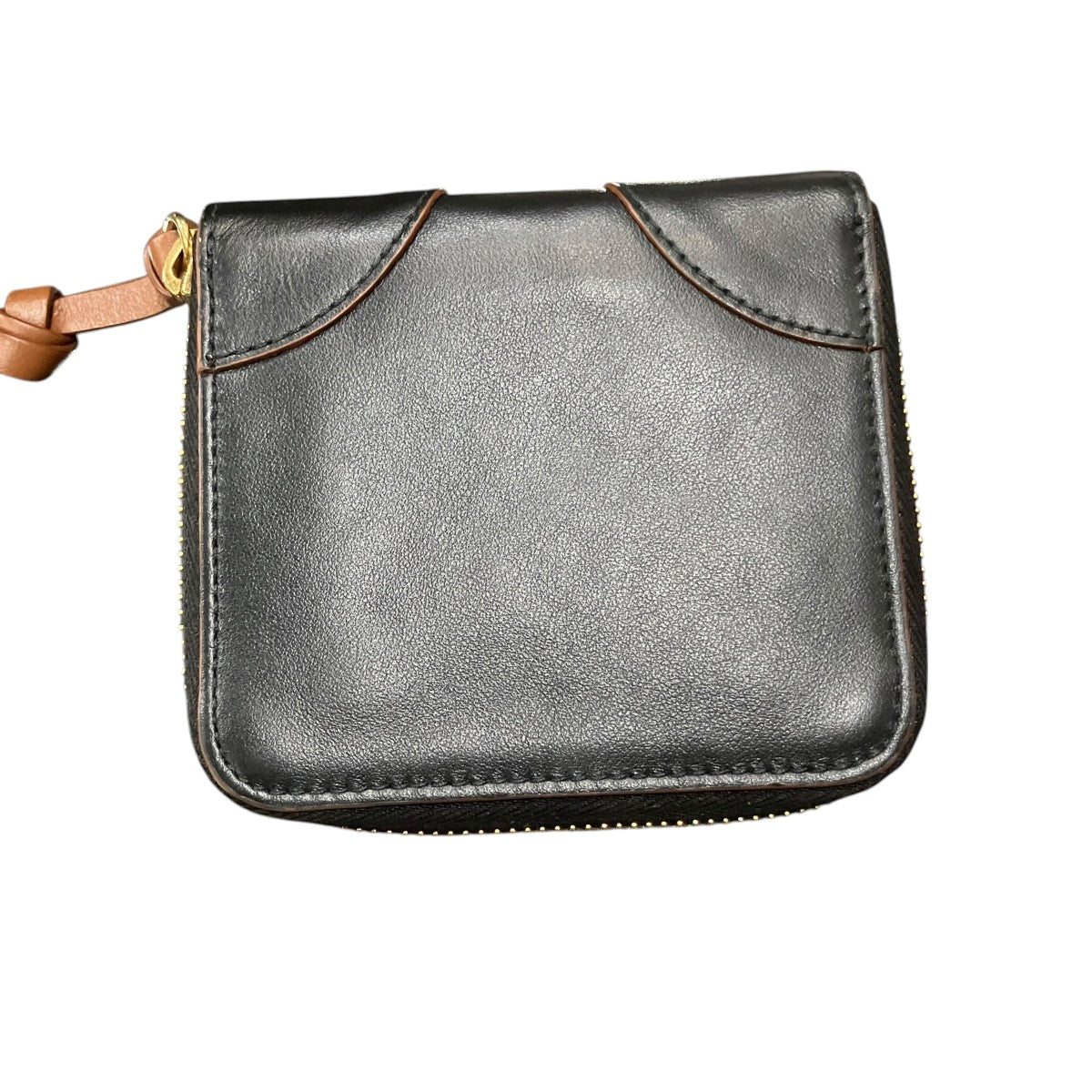 MIU MIU 2つ折りジップウォレット 古着・中古-2枚目のアイテム画像