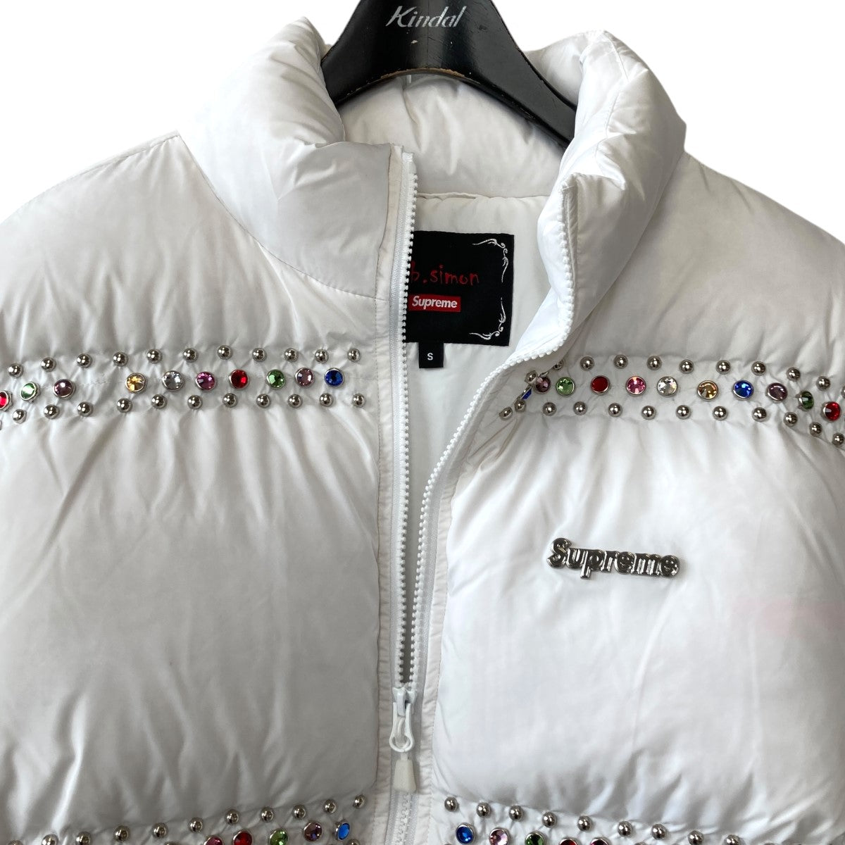 Supreme(シュプリーム) 22SSB．B． Simon Studded Puffer Jacketダウンジャケット ホワイト サイズ S｜【公式】カインドオルオンライン  ブランド古着・中古通販【kindal】