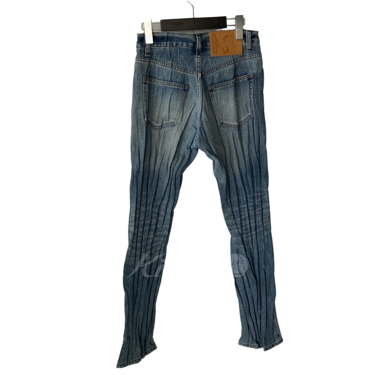 マーティンローズのWOVEN CRINKLE STRAIGHT LEG JEAN MRAW22-204です。 Martine rose ボトムス 古着・中古アイテム