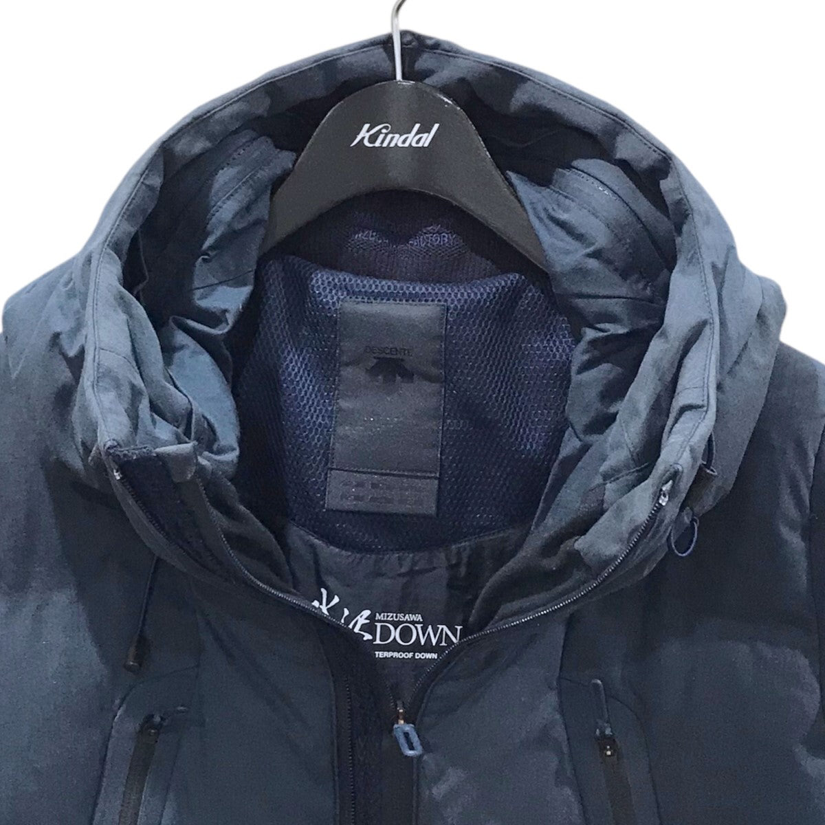 Descente ALLTERRAIN(デサントオルテライン) ダウンジャケット MOUNTAINEER マウンテニア 水沢ダウン DOR-G8636  DOR-G8636 ネイビー サイズ M｜【公式】カインドオルオンライン ブランド古着・中古通販【kindal】