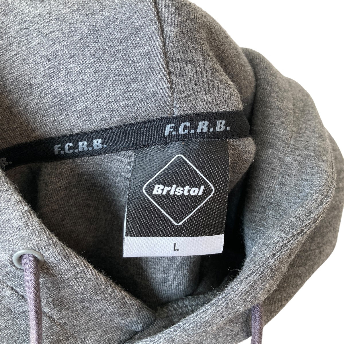 F．C．R．B．(エフシーアールビー) TOKYO 23 TECH SWEAT HOODIEfcrb-222135 fcrb-222135 グレー  サイズ L｜【公式】カインドオルオンライン ブランド古着・中古通販【kindal】