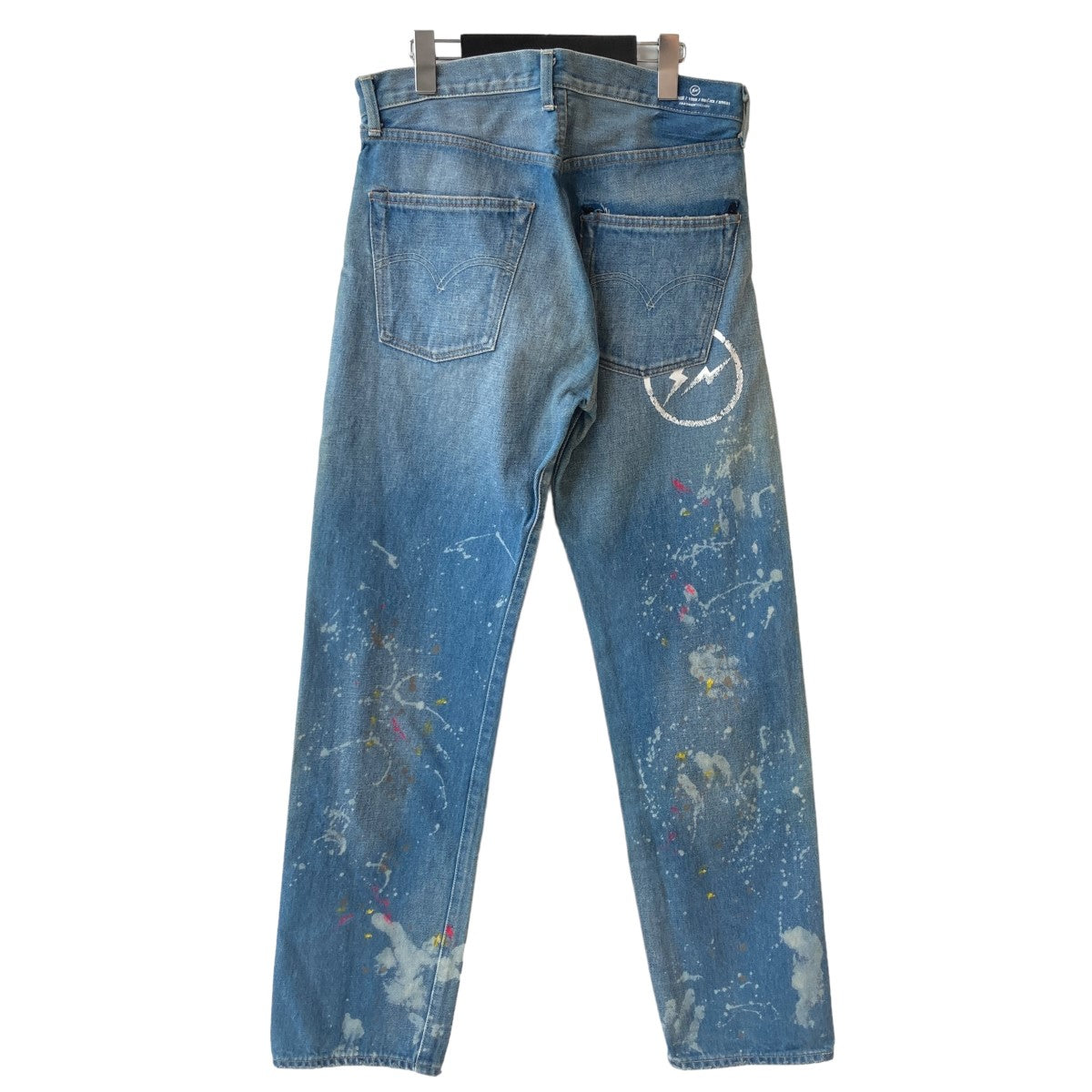 リーバイスビンテージクロージング×フラグメントの別注501本限定 加工デニムパンツ 55501-0068です。 LEVI’S VINTAGE CLOTHING×FRAGMENTS ボトムス 古着・中古アイテム