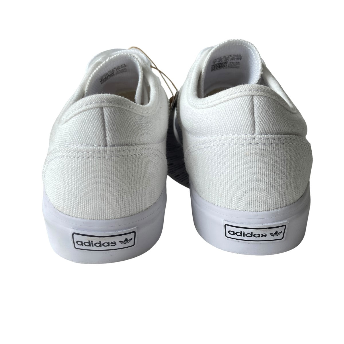 アディダスのADIEASE スニーカー EG2487です。 adidas シューズ 古着・中古アイテム
