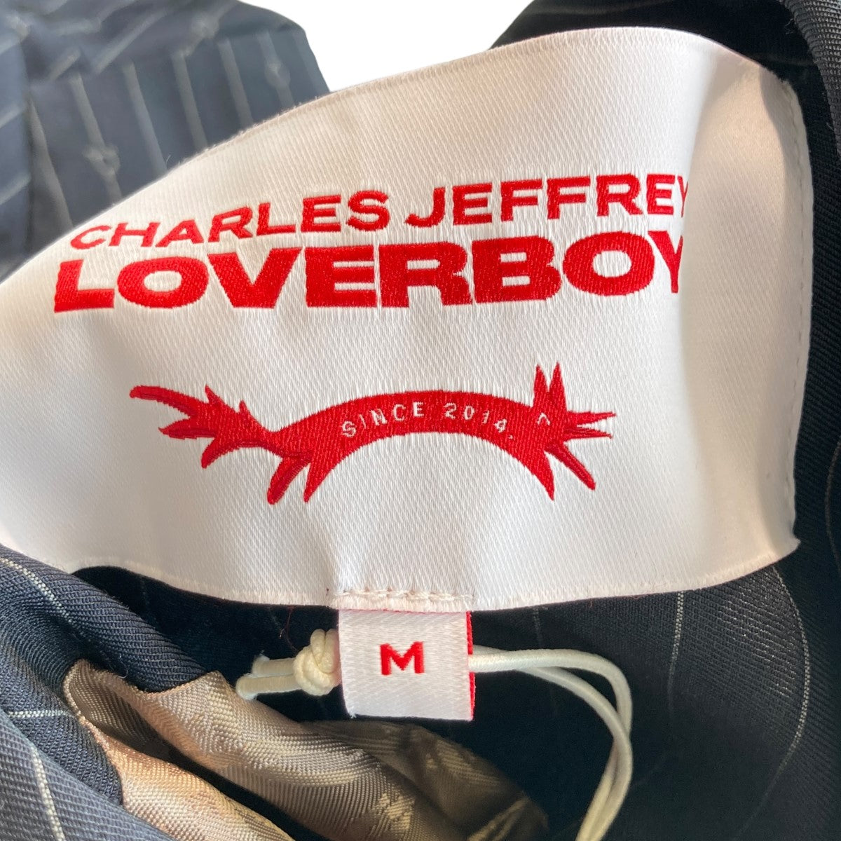 チャールズジェフリーラバーボーイのPinstripe cut-out Blazer ストライプ カットアウト テーラードジャケットです。 Charles Jeffrey Loverboy アウター 古着・中古アイテム