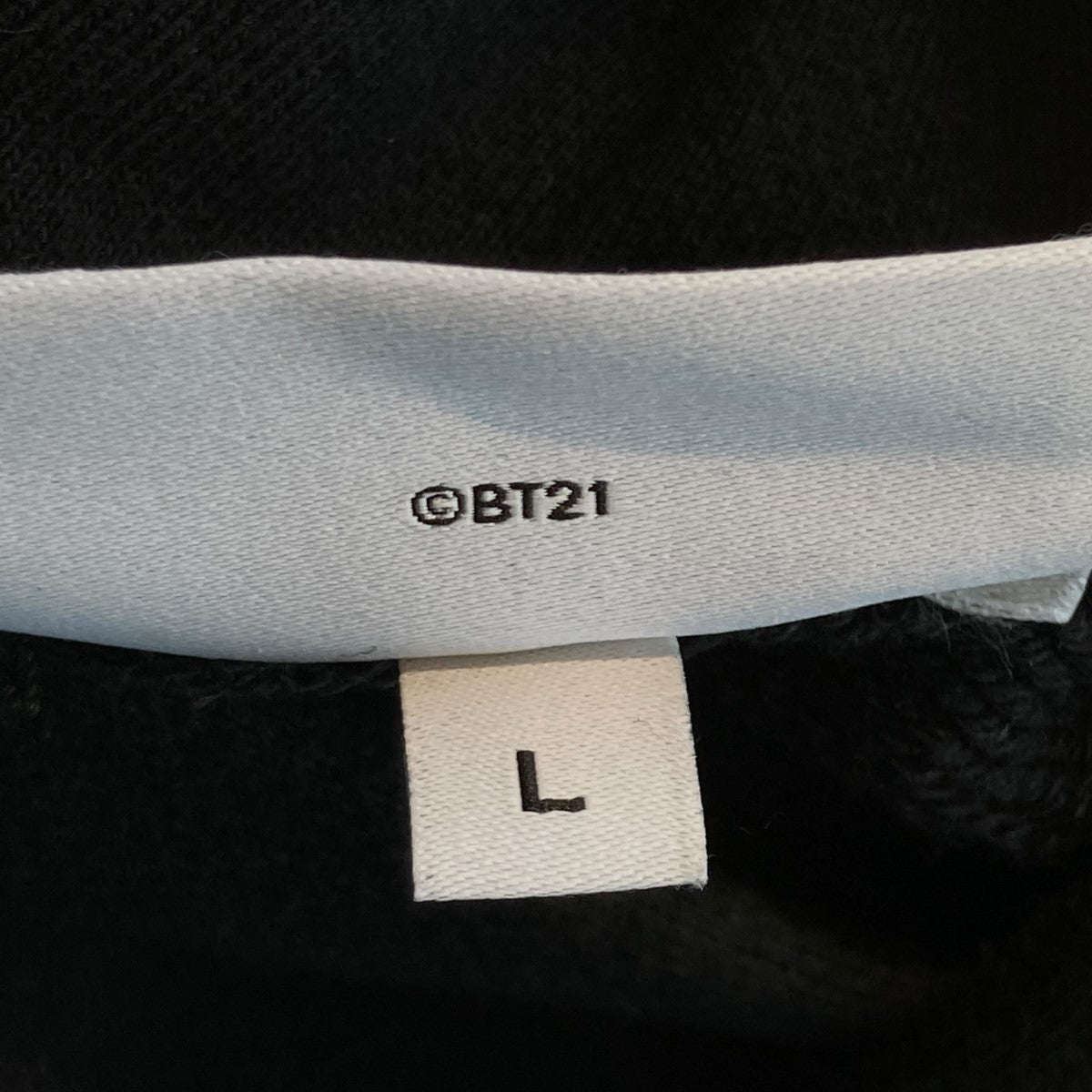  BT21 X FRAGMENT トップス 古着・中古アイテム