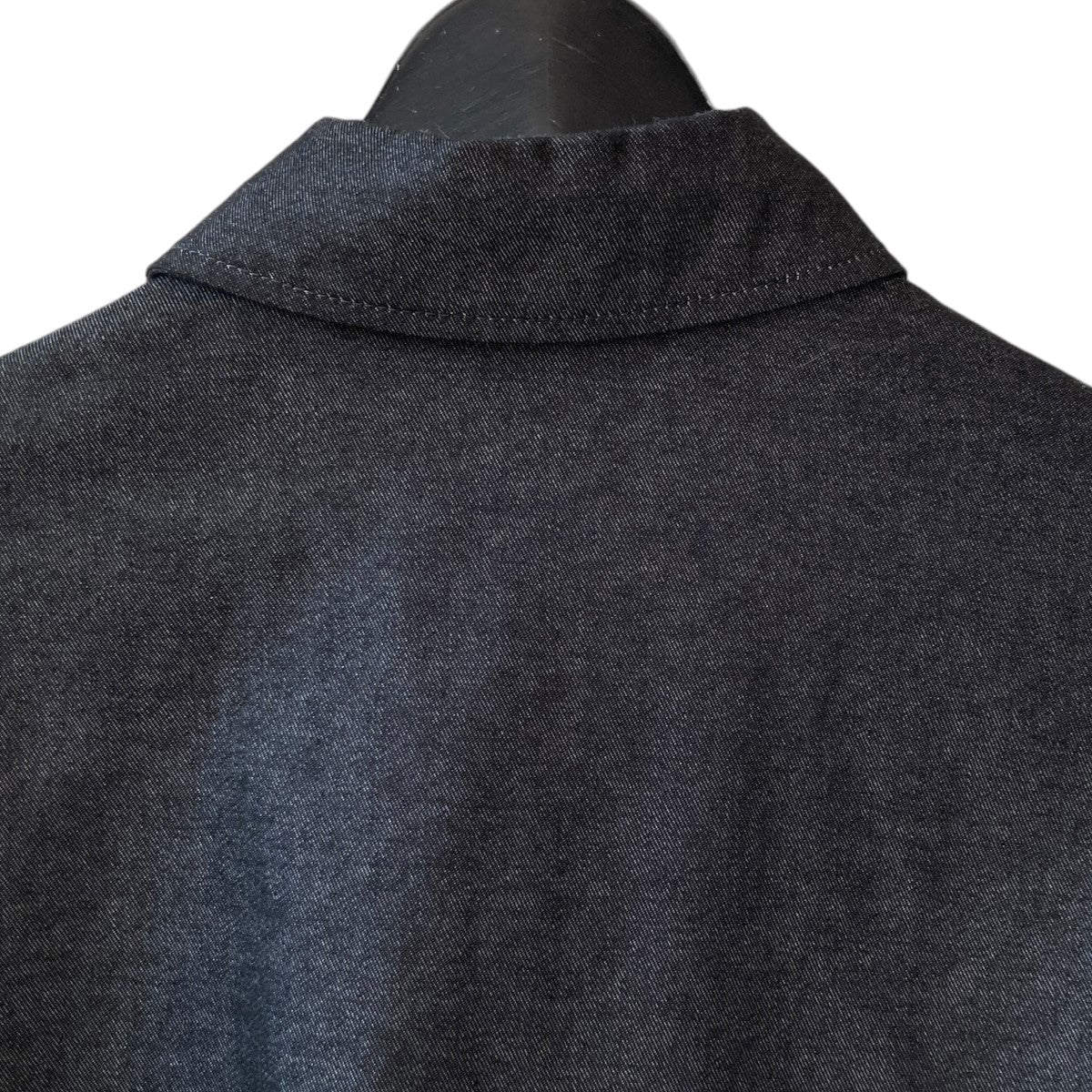 ラフシモンズのSTRAIGHT FIT DENIM SHIRT デニムシャツ 231-M242です。 RAF SIMONS トップス 古着・中古アイテム
