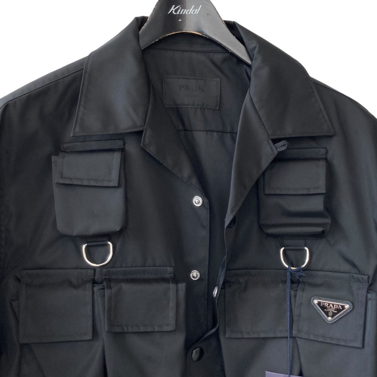 PRADA ジッパー付き ブラック 半袖シャツ美品 PRADA 黒 半袖シャツ ジッパー付き