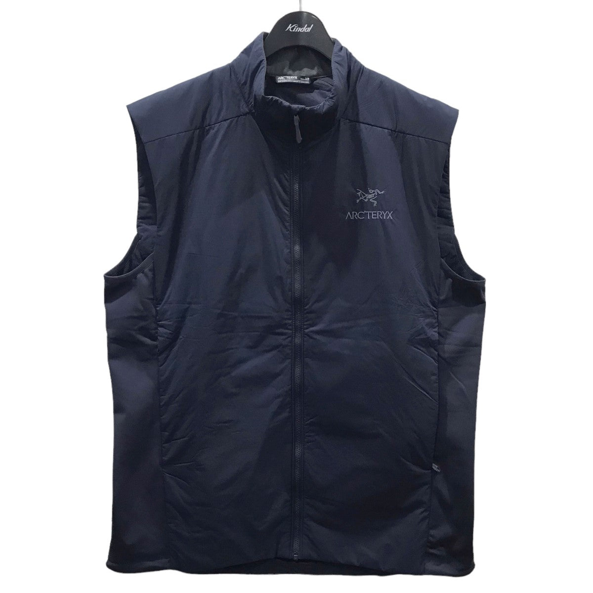 アークテリクスのジップアップ中綿ベスト Atom Vest アトムベスト X000007475です。 ARC’TERYX トップス 古着・中古アイテム