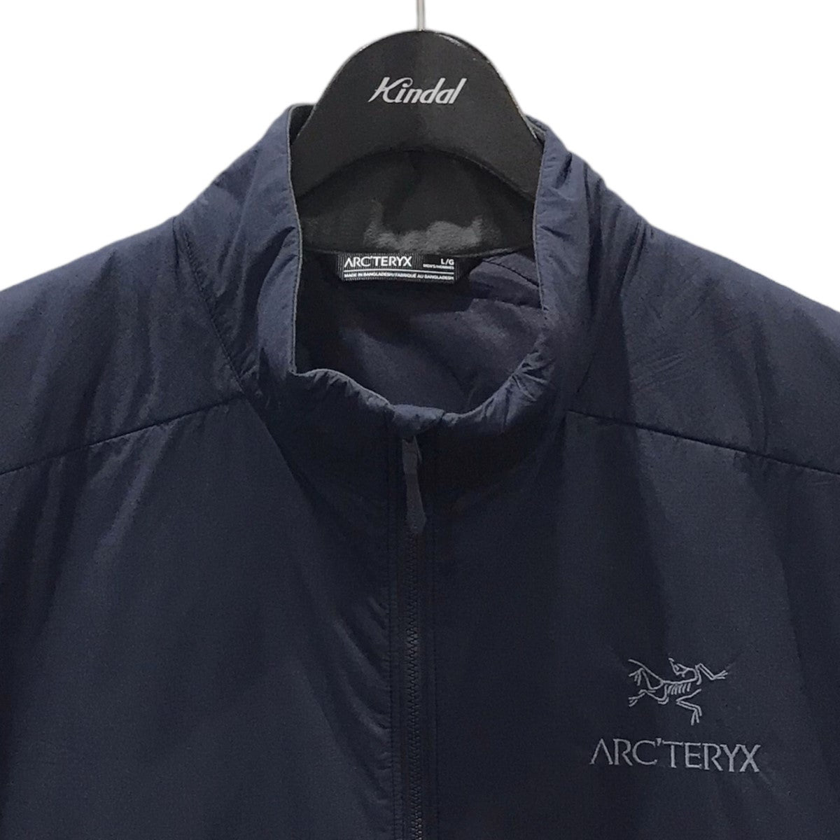 アークテリクスのジップアップ中綿ベスト Atom Vest アトムベスト X000007475です。 ARC’TERYX トップス 古着・中古アイテム