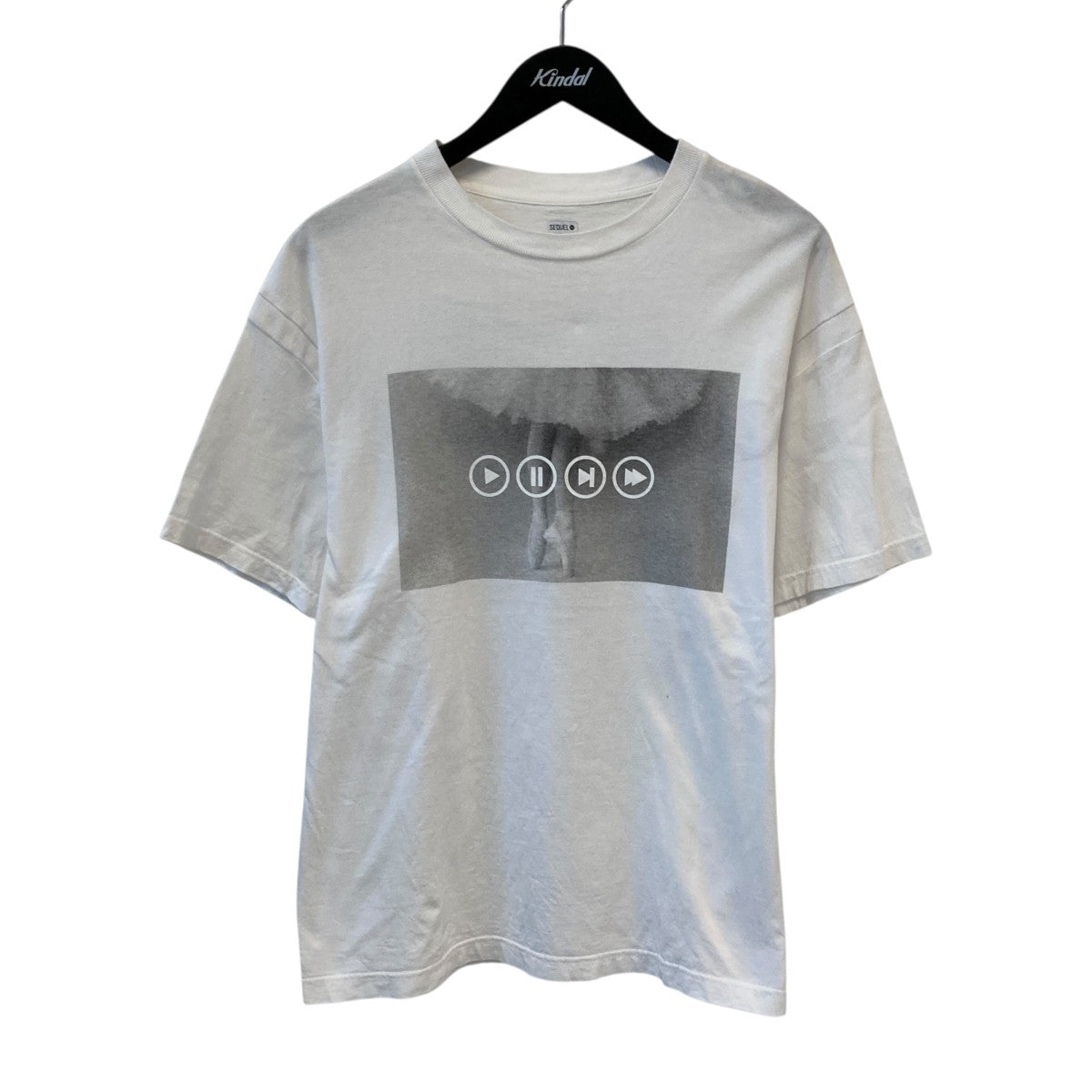 SEQUEL × Weekend Tシャツ L ホワイト シークエル SEQUEL × Weekend Tシャツ L ホワイト シークエル - メルカリ