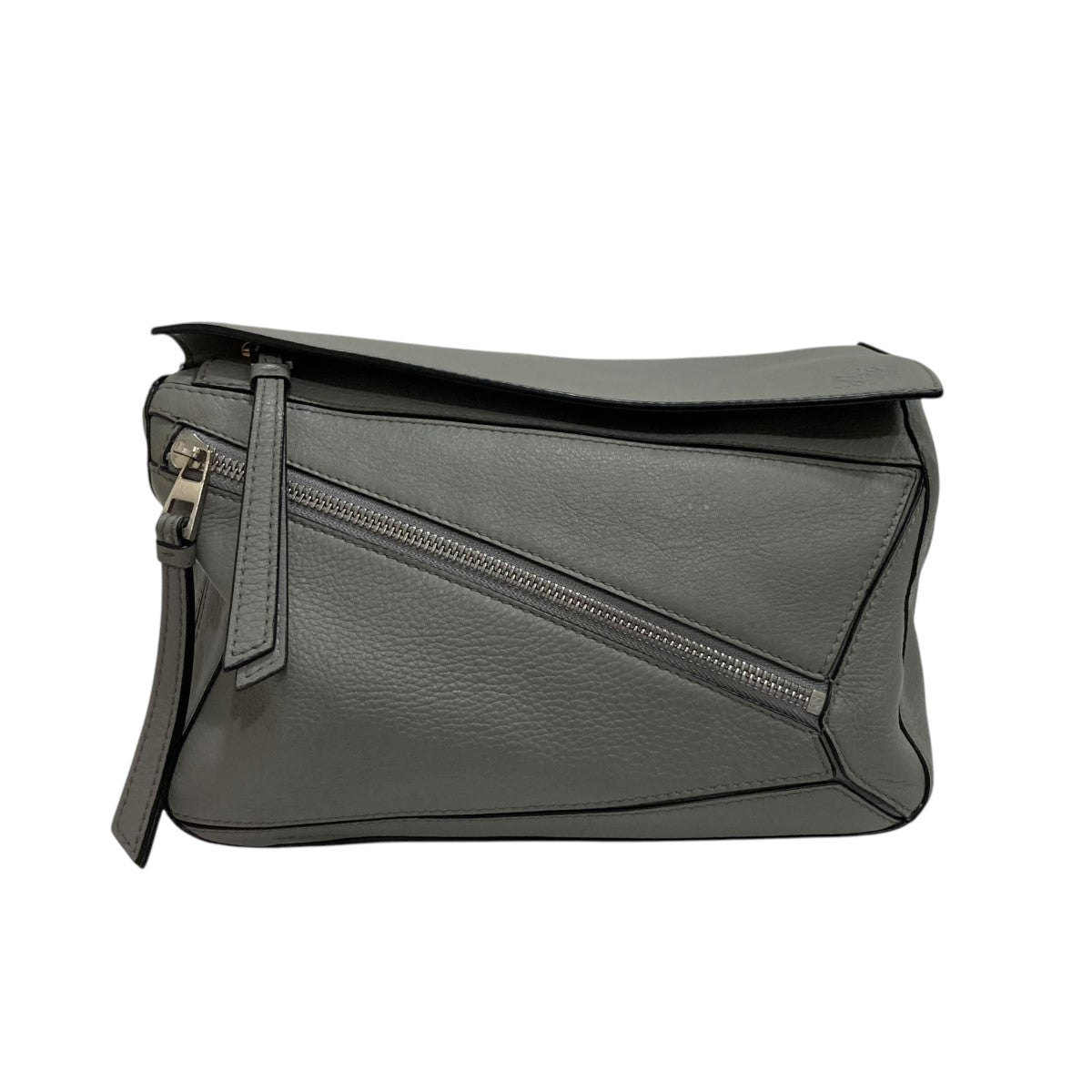 LOEWE(ロエベ) レザーショルダーバッグ グレー｜【公式