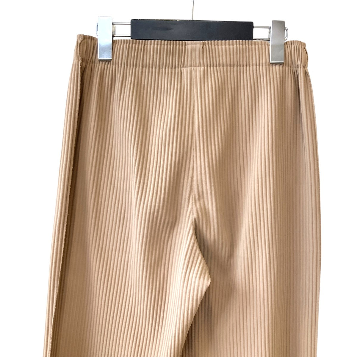 【美品】me ISSEY MIYAKE ミーイッセイミヤケ プリーツ　パンツ me ISSEY MIYAKE(ミーイッセイミヤケ) 24AWFINE KNIT PLEATS BOTTOM 2