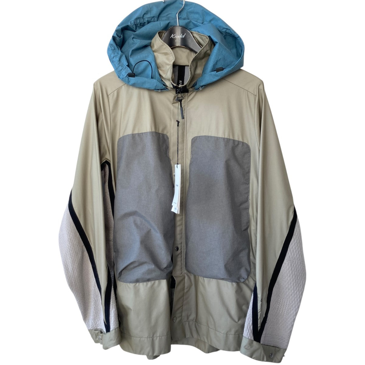 バイボレのGORE-TEX S-Hybrid Hooded Jacket マウンテンパーカー 21-011-610-0007-1-0です。 BYBORRE アウター 古着・中古アイテム