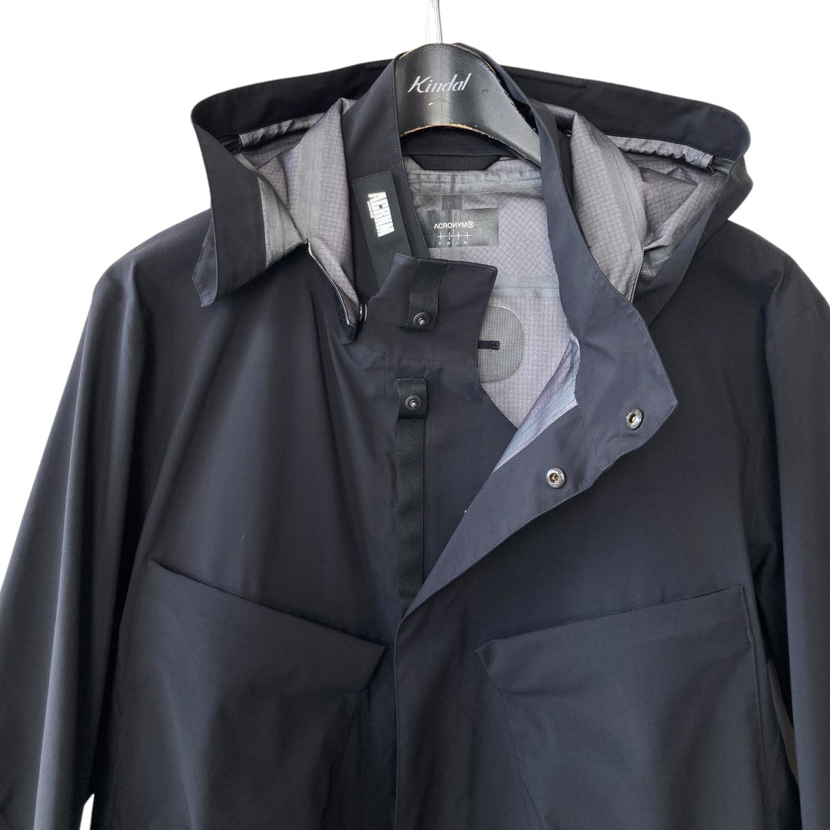 アクロニウムの3L GORE-TEX PRO INTEROPS FIELD JACKET マウンテンパーカー J56-GTです。 ACRONYM 古着・中古 アウター アイテム