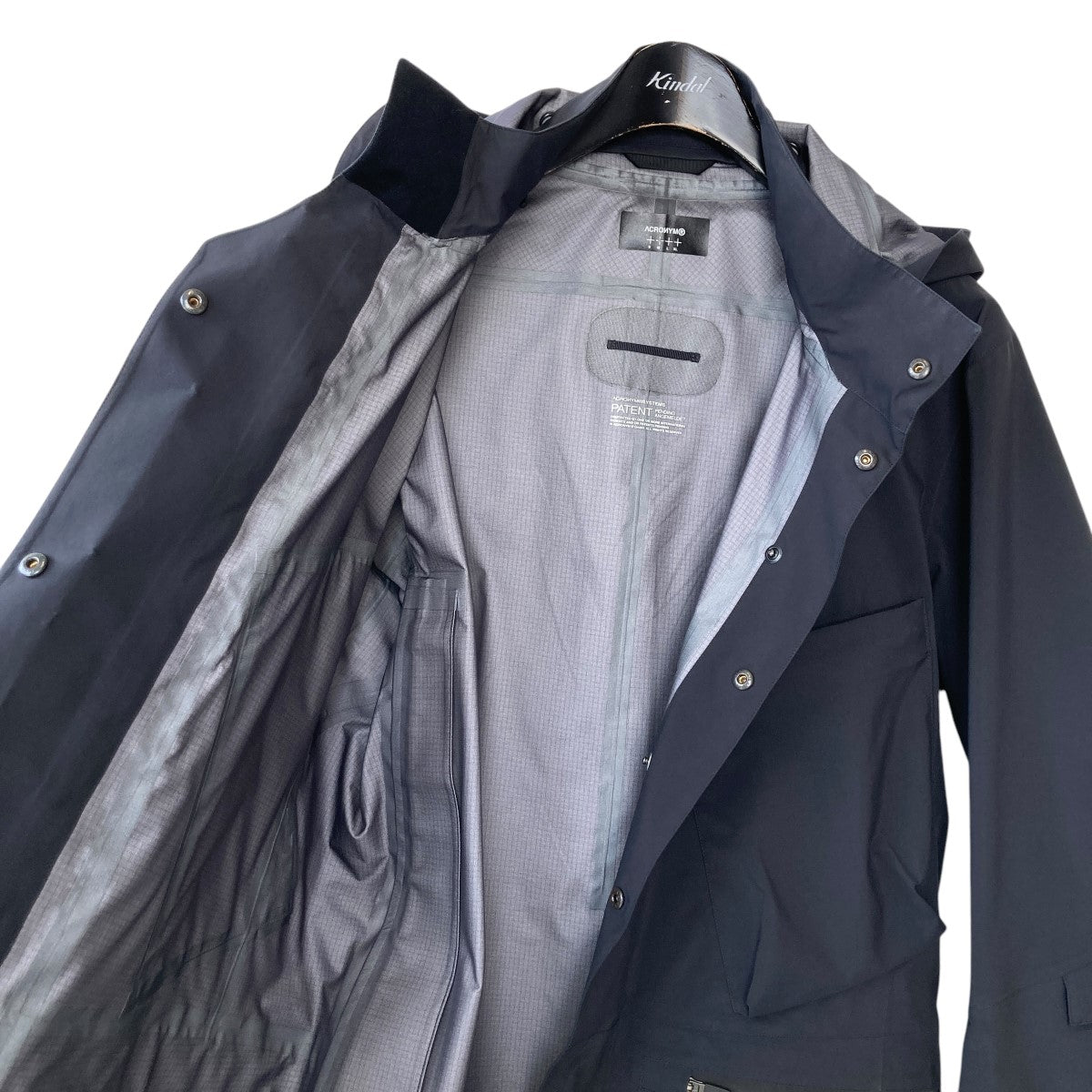 アクロニウムの3L GORE-TEX PRO INTEROPS FIELD JACKET マウンテンパーカー J56-GTです。 ACRONYM 古着・中古 アウター アイテム