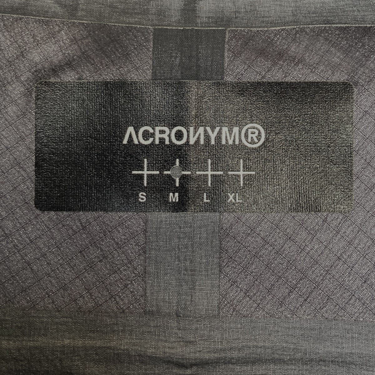 アクロニウムの3L GORE-TEX PRO INTEROPS FIELD JACKET マウンテンパーカー J56-GTです。 ACRONYM 古着・中古 アウター アイテム