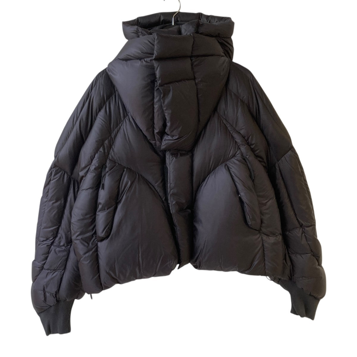 最終値下げ！！エンタイア スタジオ PFD v2 PUFFER エンタイアスタジオ - クロップド PFD V2 パファー ジャケット | HBX