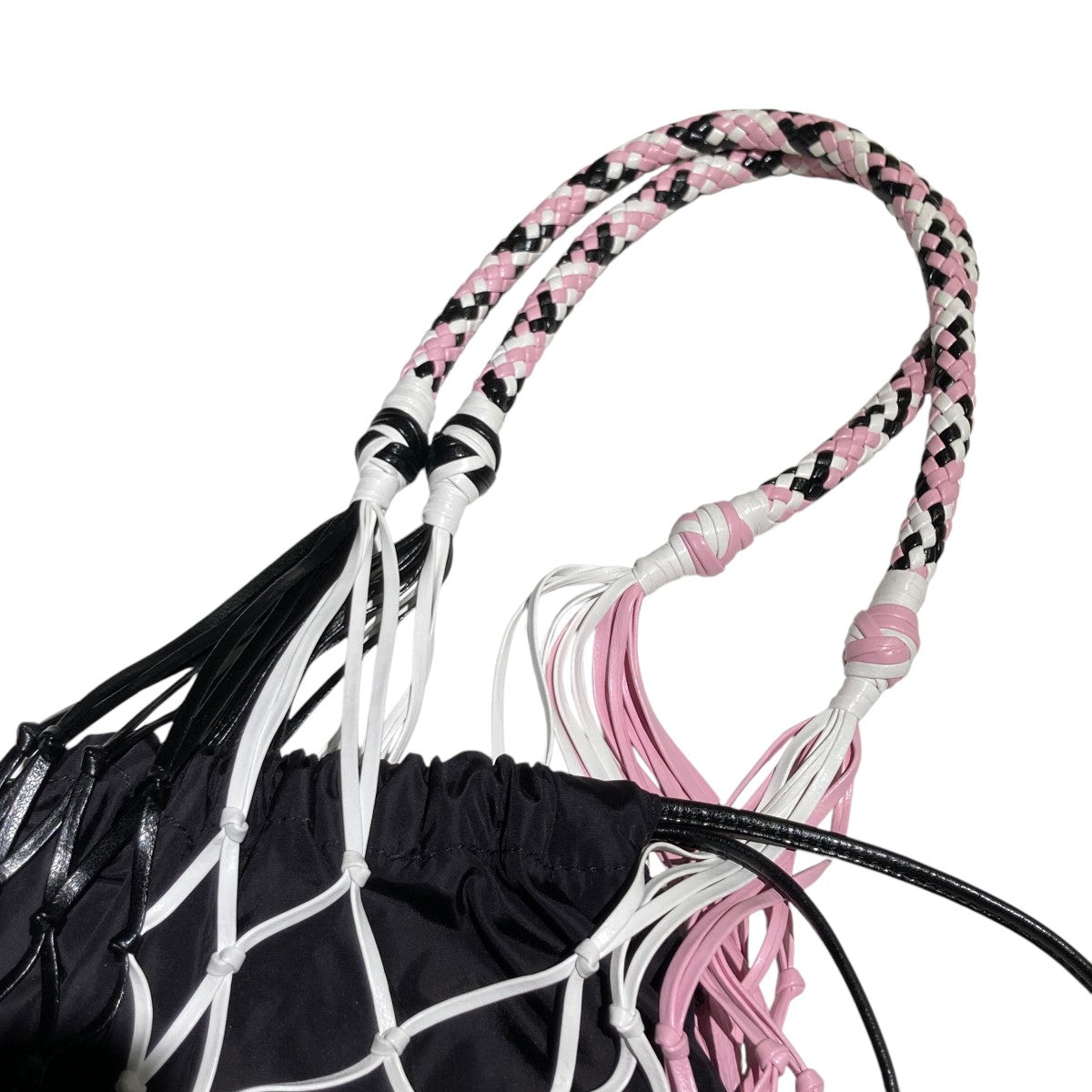 未使用品　PRADA プラダ メッシュ/エナメル ミニバッグ イタリア製 未使用品 PRADA プラダ メッシュ/エナメル ミニバッグ
