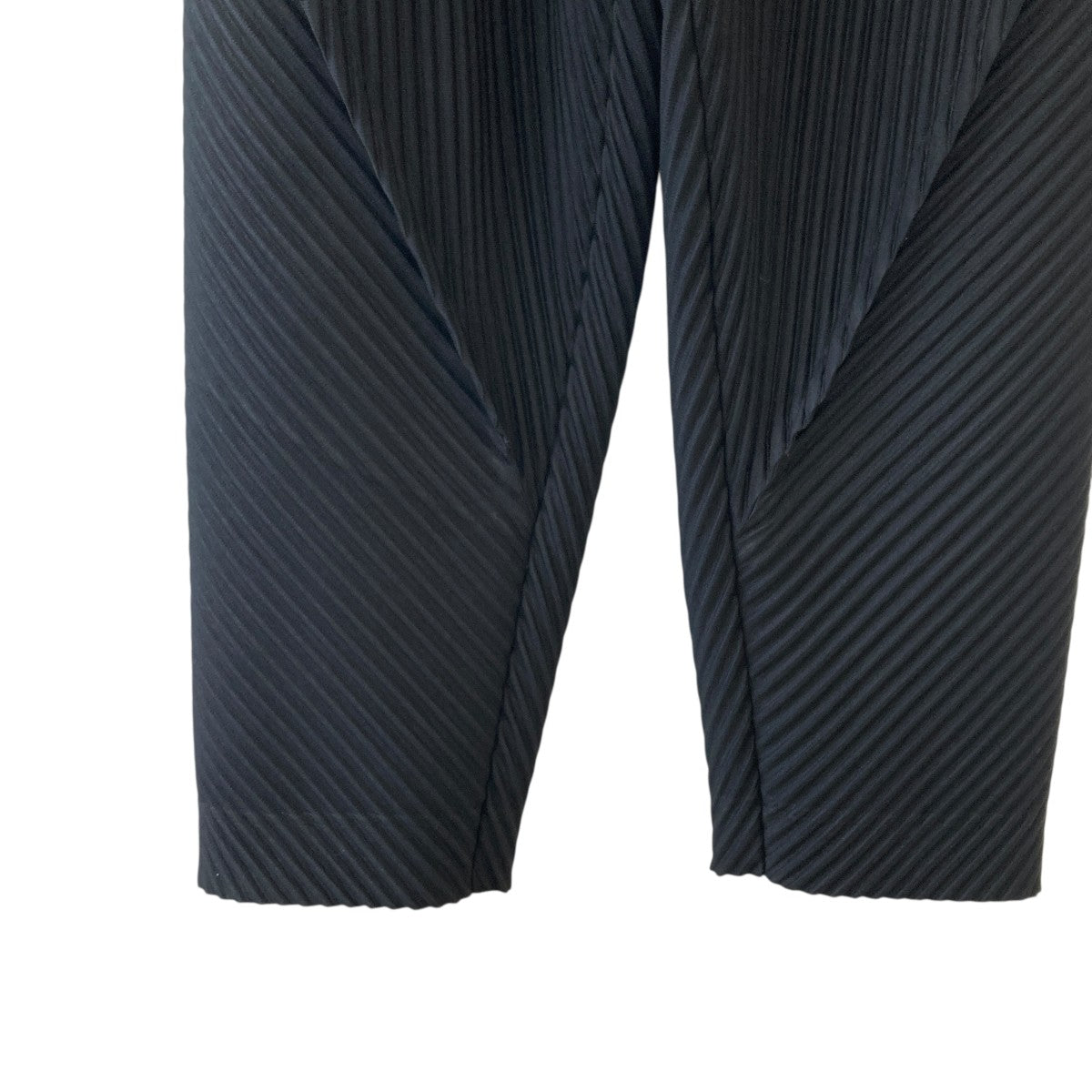 ファッションシーンで話題のこれから流行るブランド12選 HOMME PLISSE MIYAKE(イッセイミヤケオムプリッセ ISSEY トップス