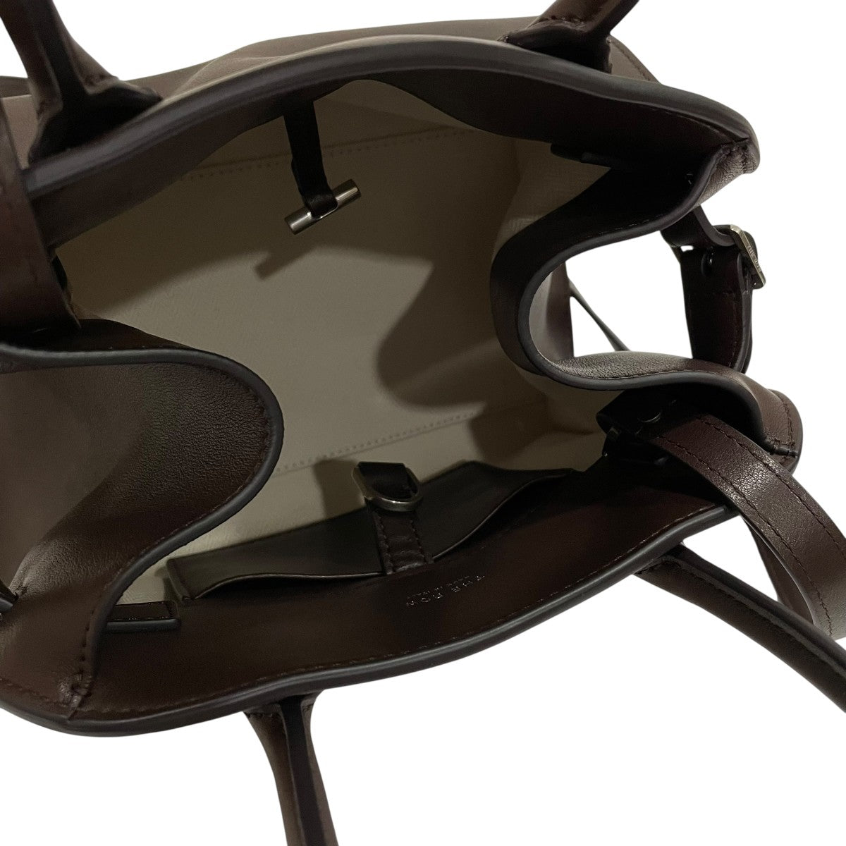 THE ROW(ザロウ) SOFT MARGAUX 10 2025ハンドバッグW1190 L72 W1190