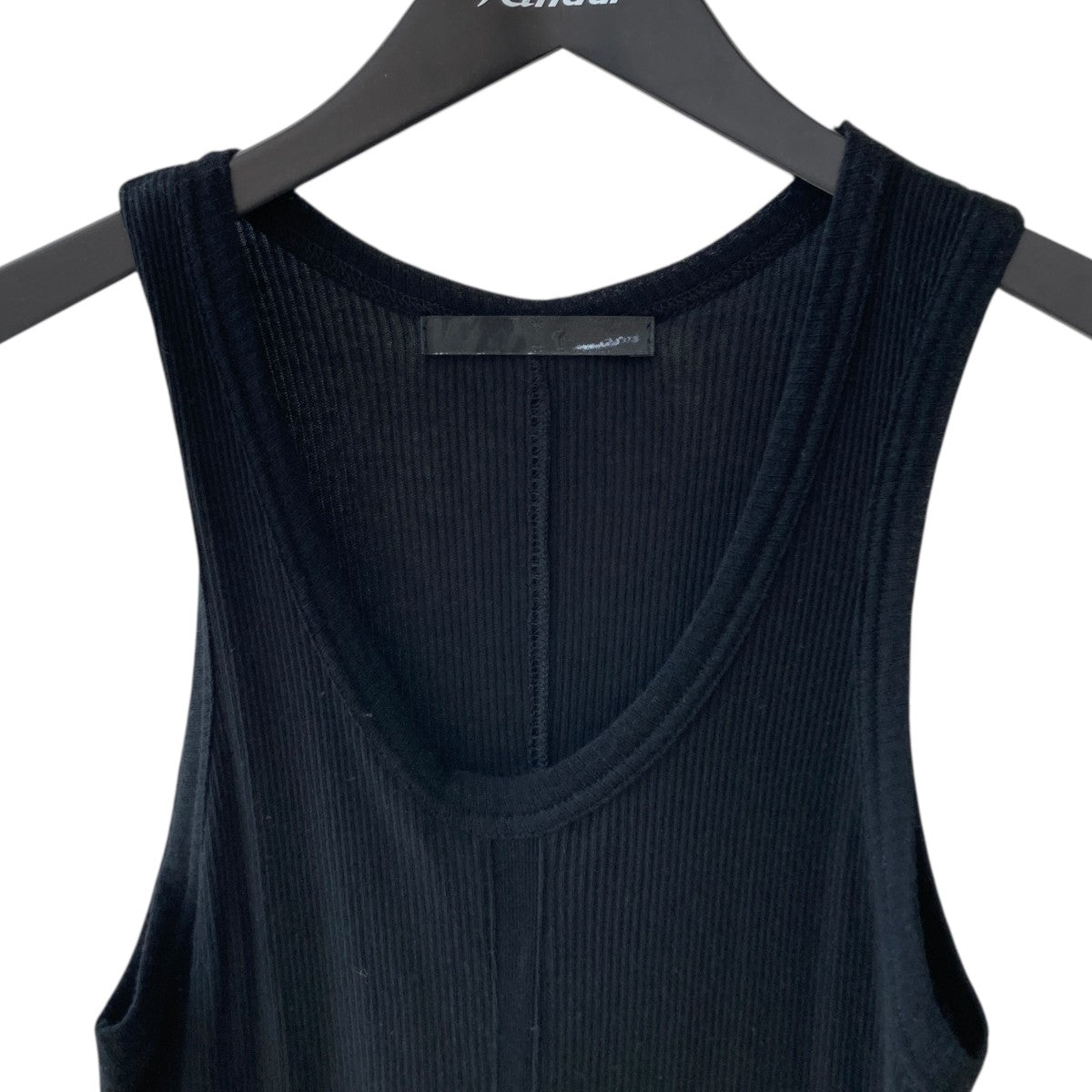 JULIUS CANON_2 protection_ism タンクトップ Julius ループ タンクトップ | ブラック | FARFETCH JP