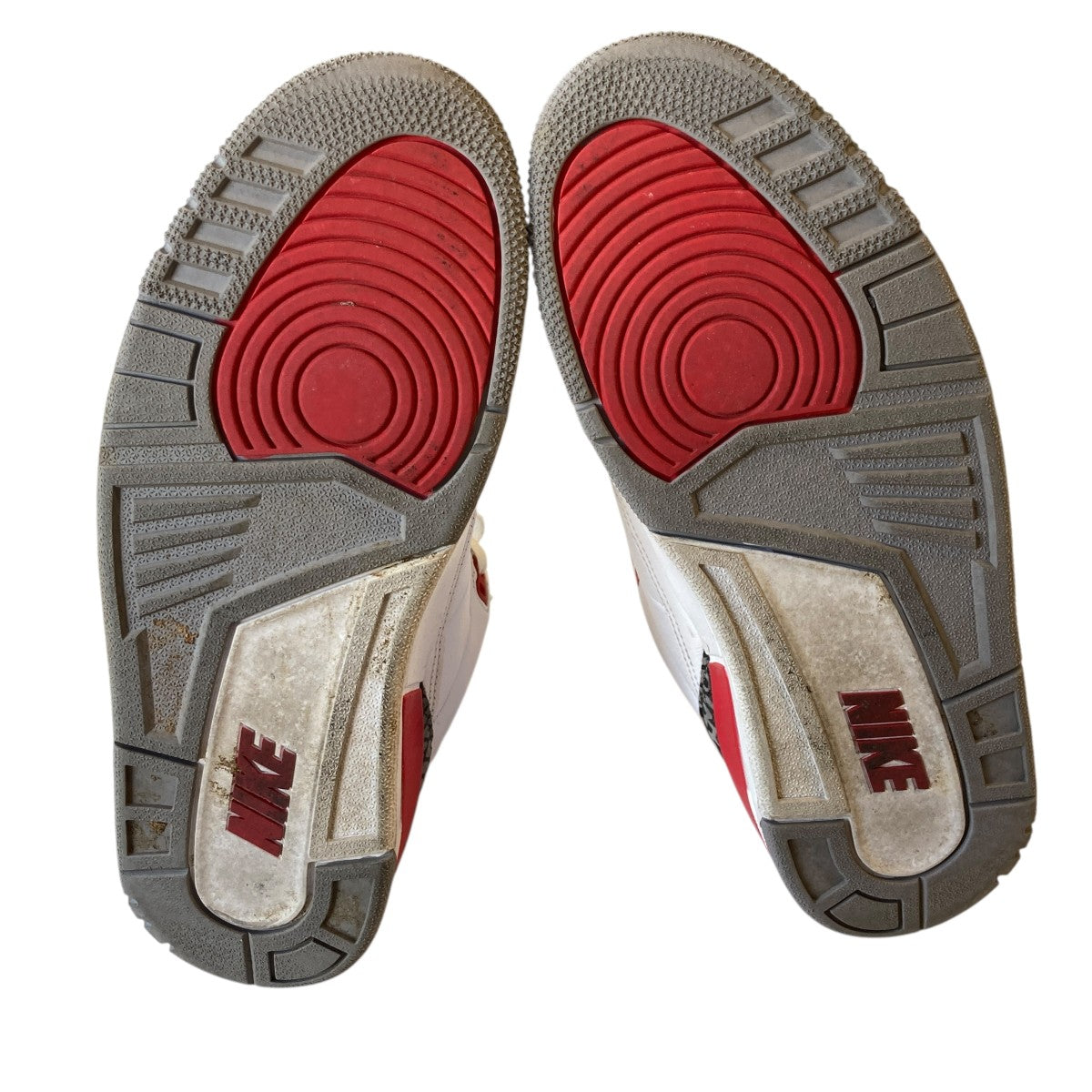 Air Jordan 3 Retro OG Fire Red 2022スニーカーDN3707-160