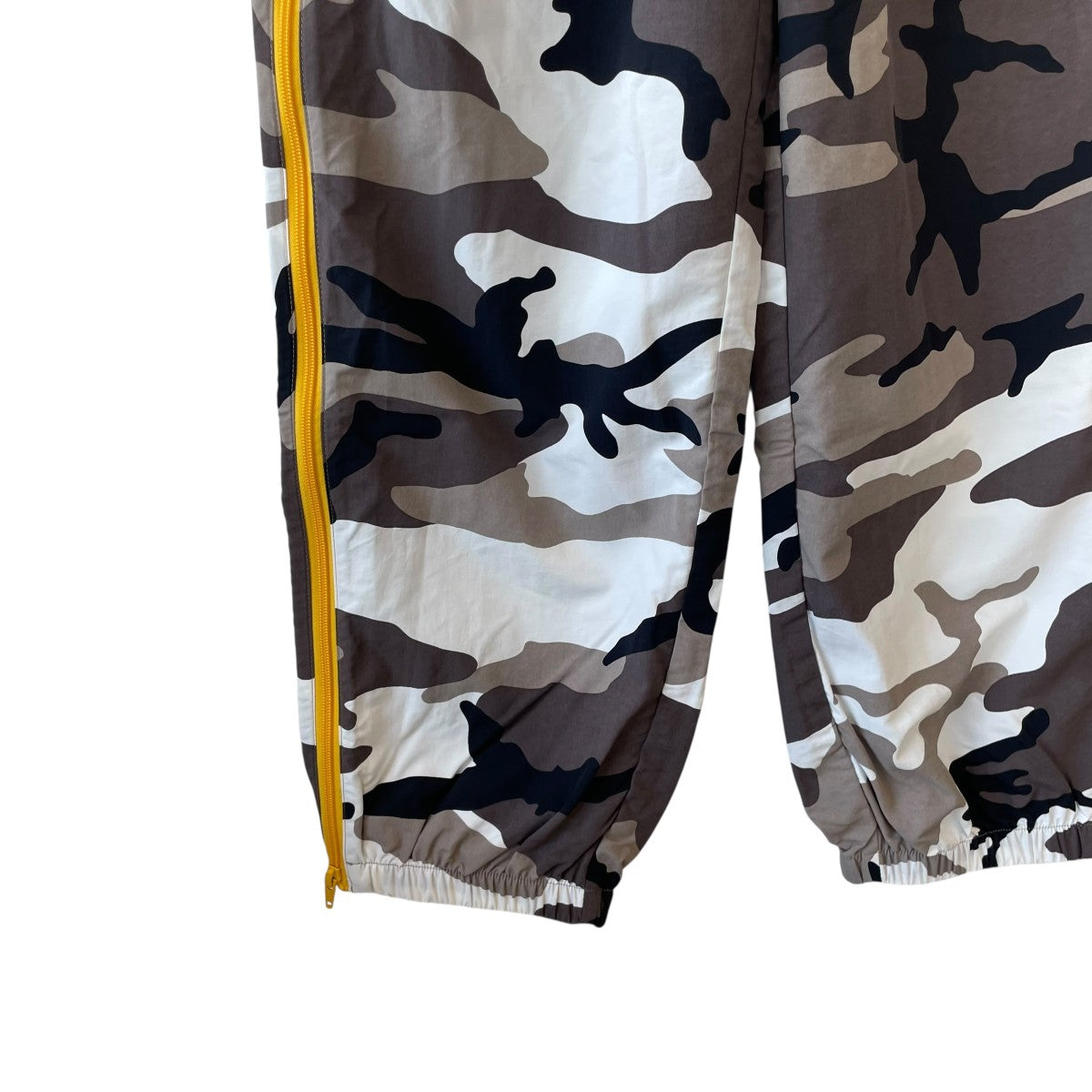 Supreme Nylon Trail Pant シュプリーム カモフラ 迷彩 Supreme(シュプリーム) CONTRAST ZIP WARMカモ柄ナイロンパンツ