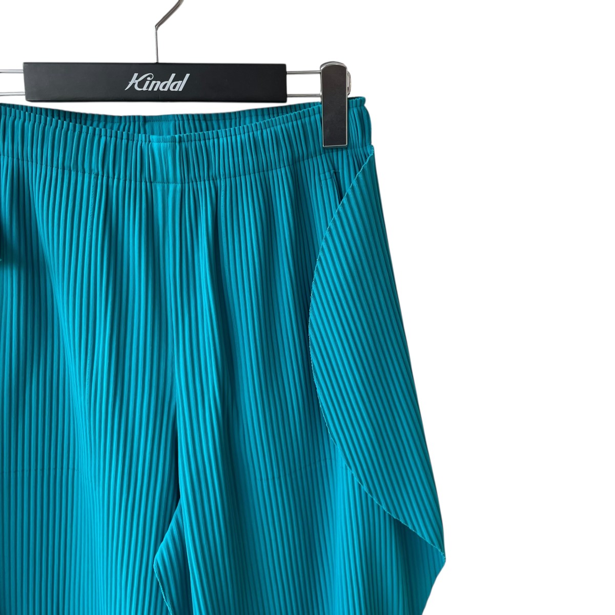me ISSEY MIYAKE 25AWFINE KNIT PLEATS BOTTOM 1パンツMI54KF507 古着・中古-3枚目のアイテム画像