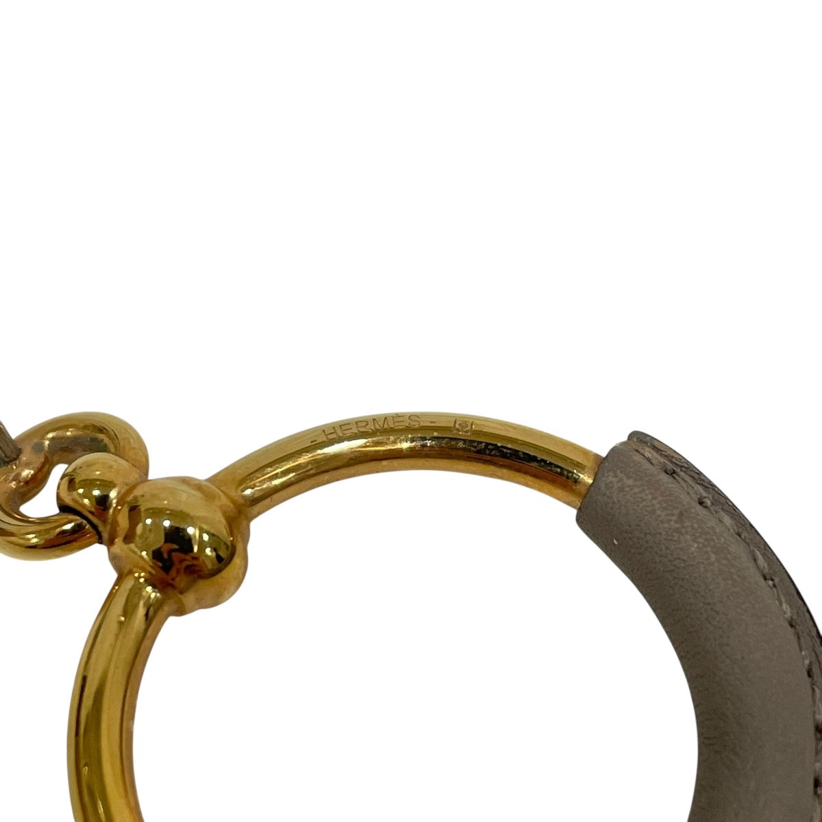 HERMES(エルメス) ループグランピアス エトゥープ×ゴールド｜【公式