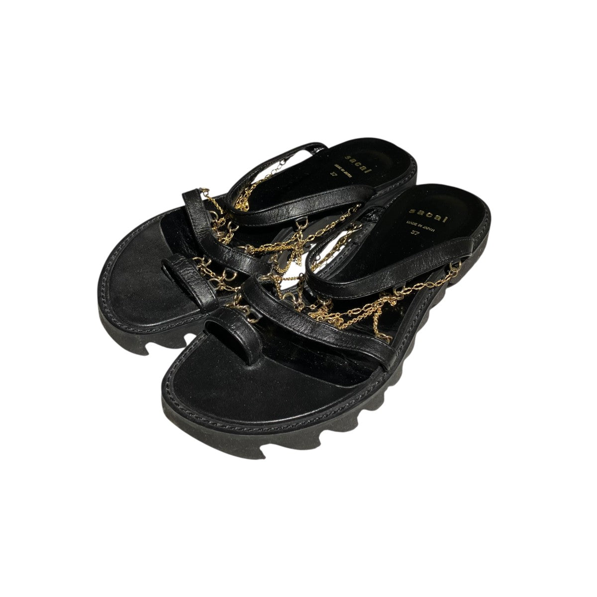 チェーン付きサンダル